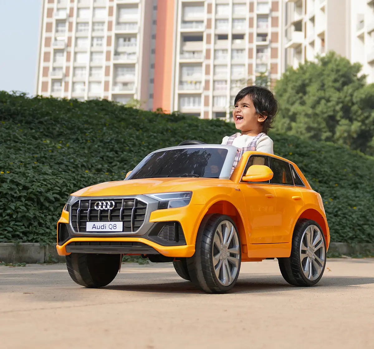 Formula Fun AUDI Q8 TOY CAR (Orange), 3Y+
